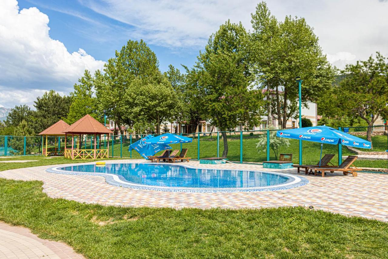 Лайнер Горный Курортный Комплекс Layner В Чимгане 외부 사진